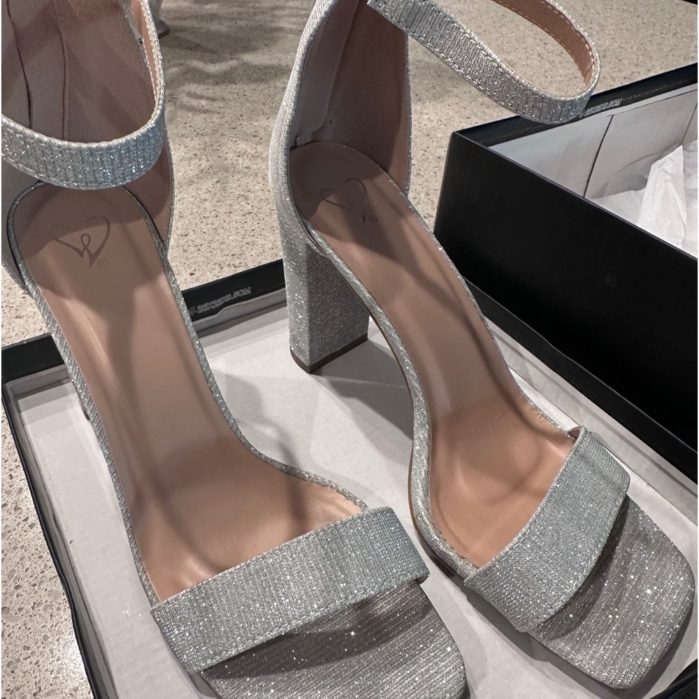 Windsor Alexis chunky heel